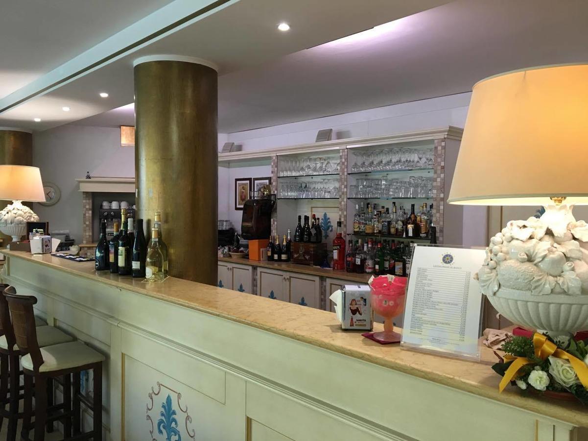 Relais Du Lac Desenzano del Garda Buitenkant foto
